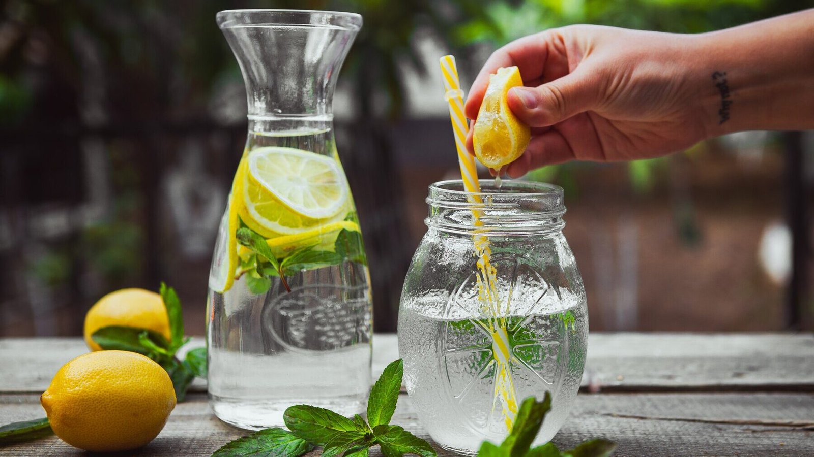  Lemon Water Morning Drinks to Help Lose Weight